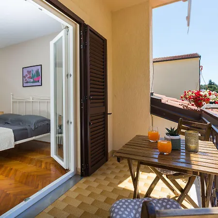 Frisch Renoviertes Wenige Gehminuten Vom Mit Privatem Balkon, Klima, Grill, Wifi *