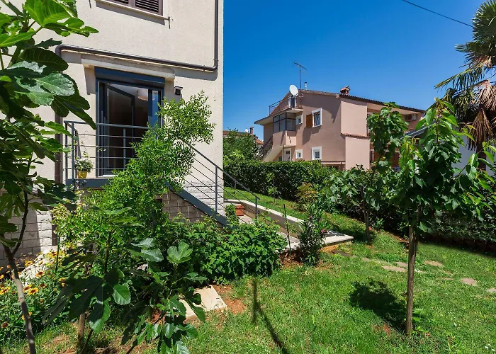 Appartamento Frisch Renoviertes Wenige Gehminuten Vom Mit Privatem Balkon, Klima, Grill, Wifi *